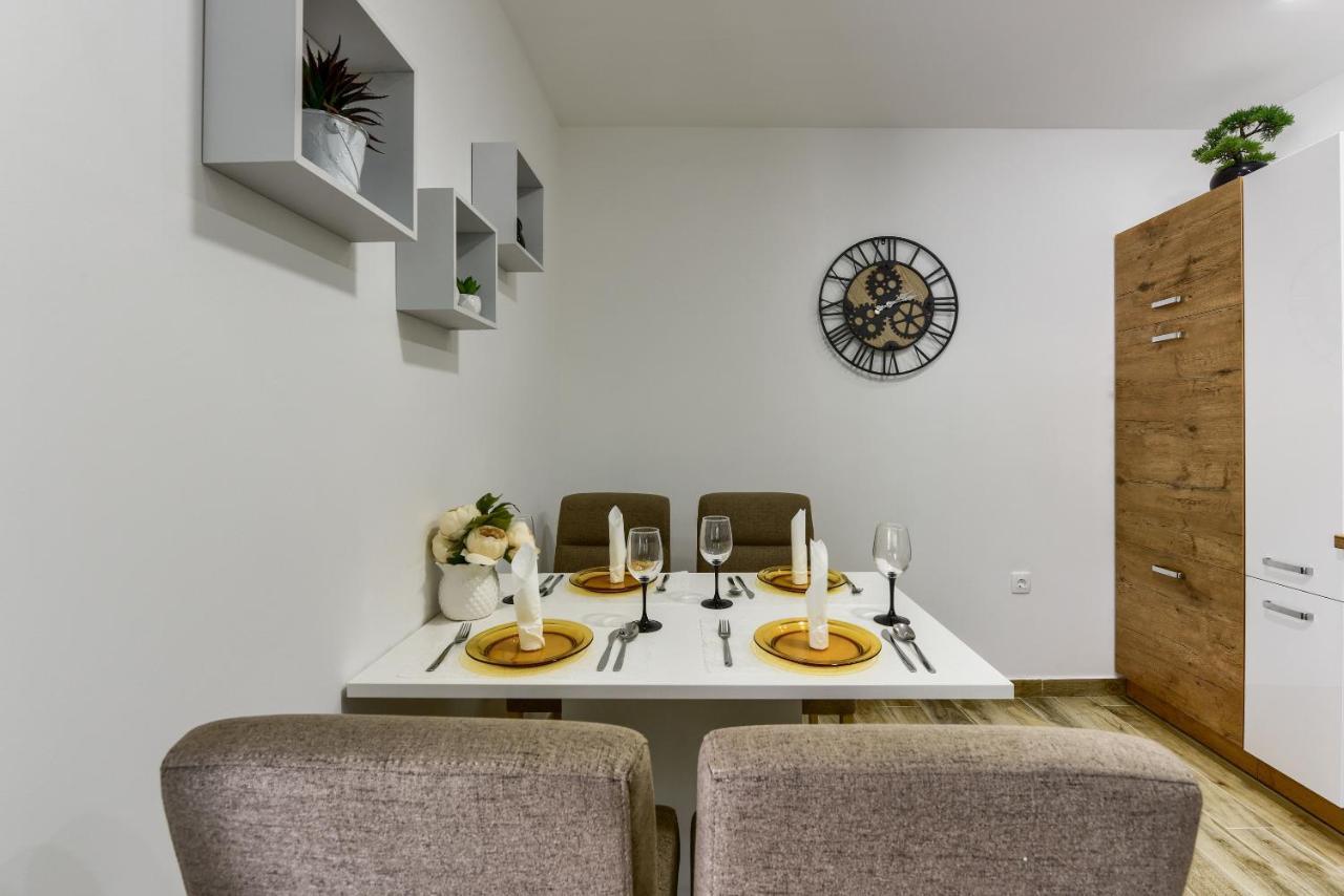 Apartment Yula Задар Екстер'єр фото