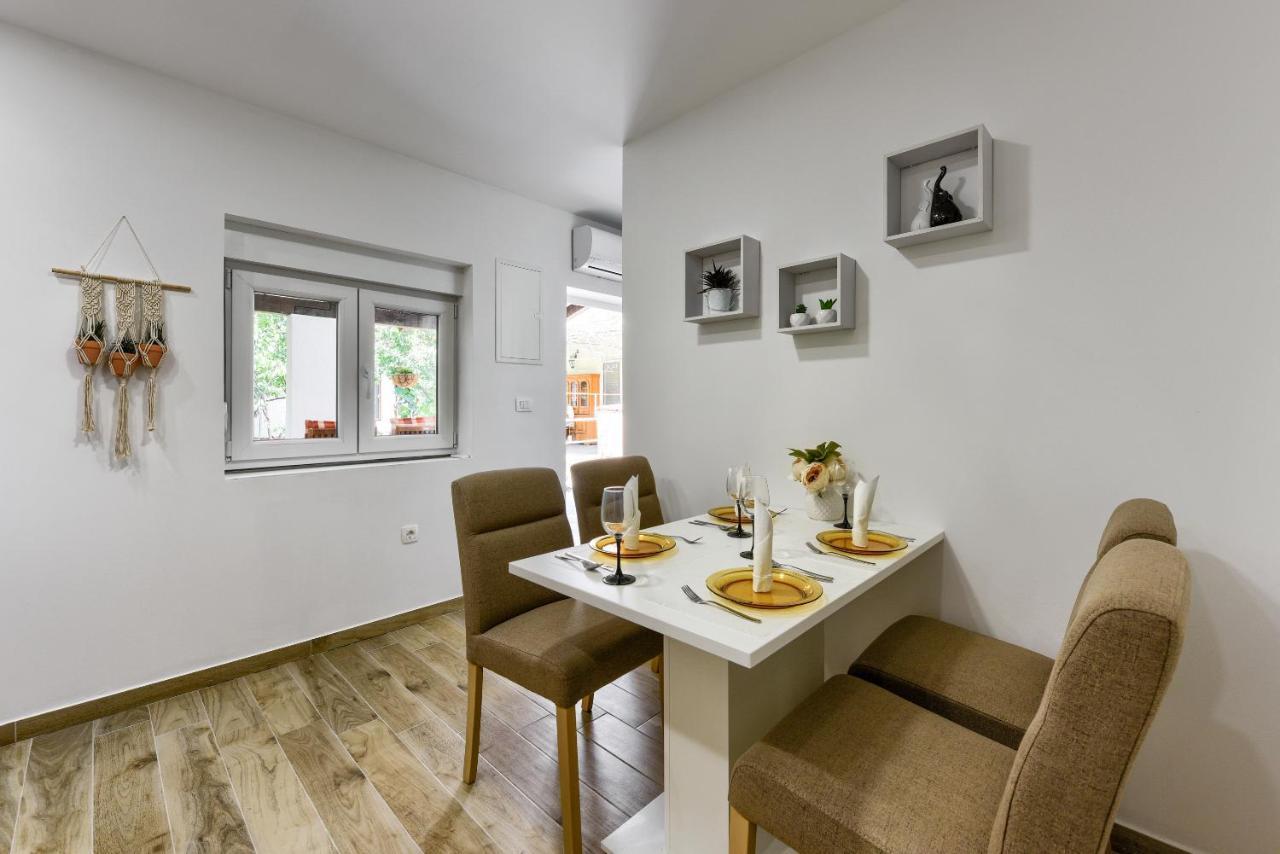 Apartment Yula Задар Екстер'єр фото