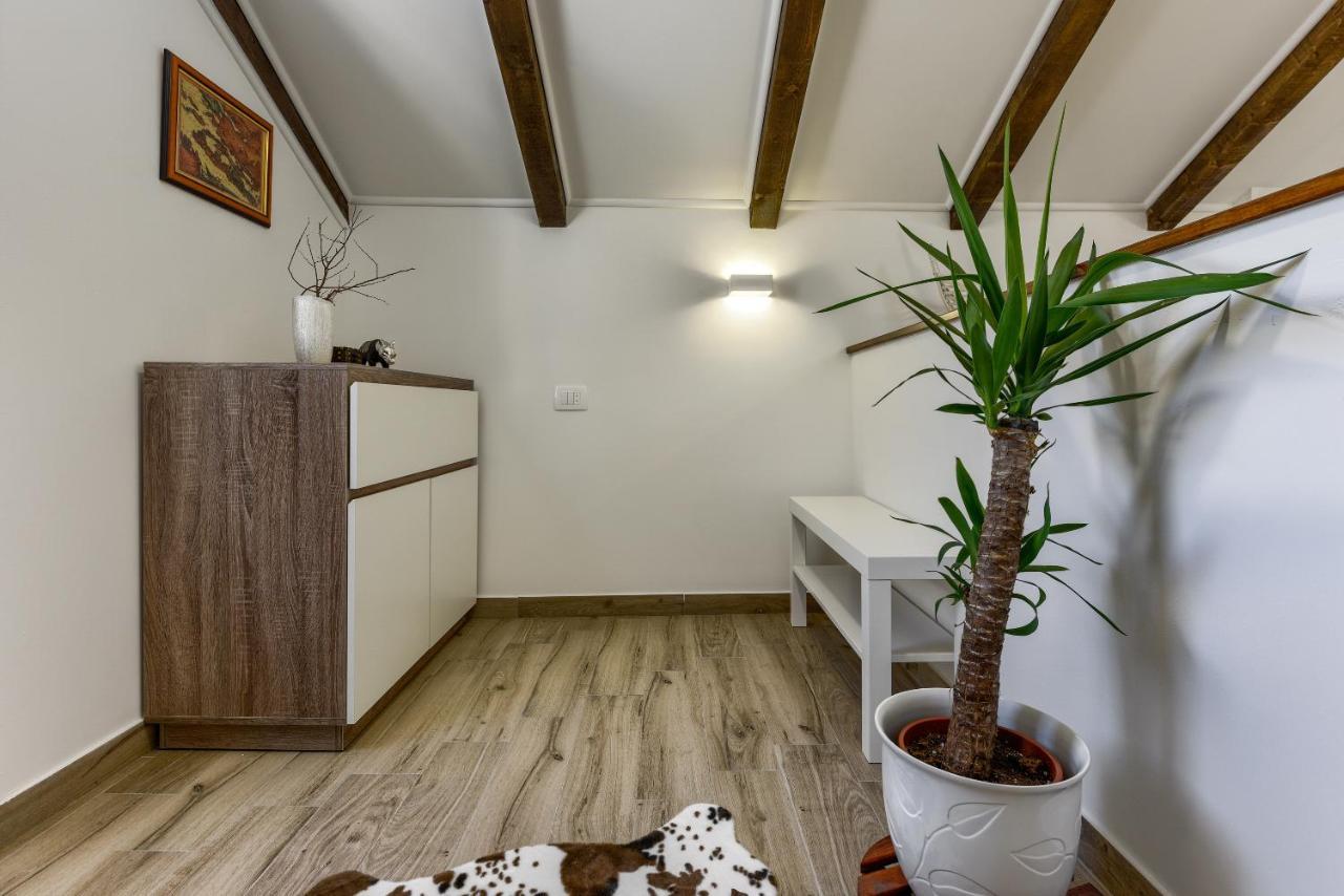Apartment Yula Задар Екстер'єр фото